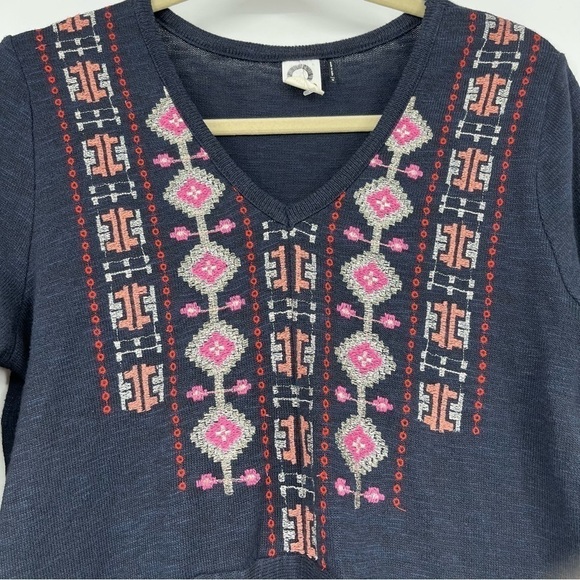 Anthropologie Akemi Kin Savin Sweater Side Slit Tunic Size Medium Embroidery - Picture 2 of 6